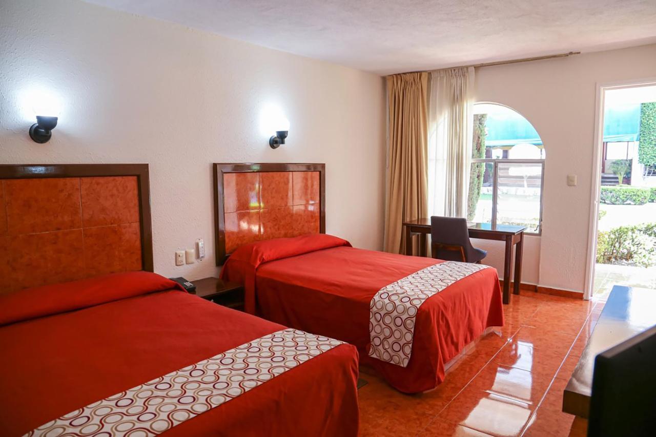 Hotel & Suites Villa Del Sol Morelia Exterior foto